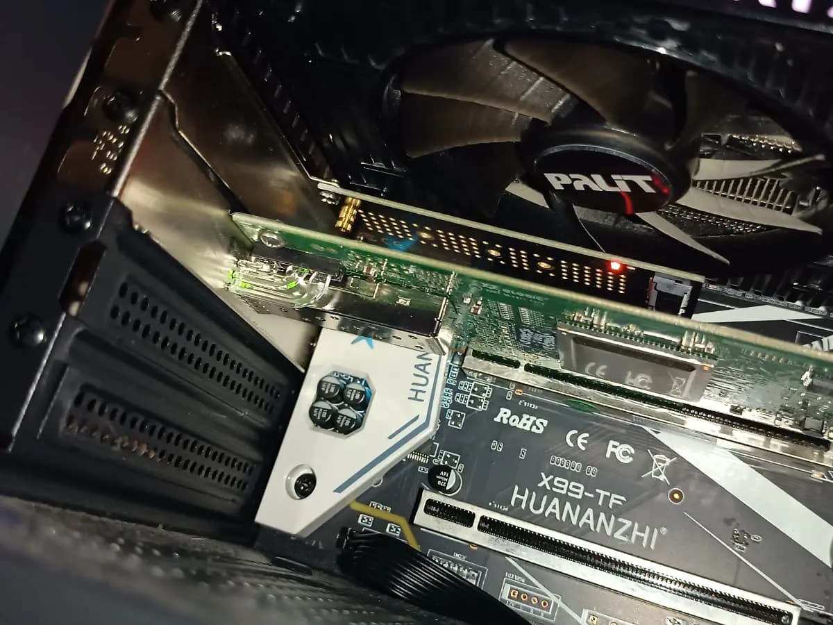 Фото к отзыву на Адаптер Qlogic QLE2560, 8Gb FC