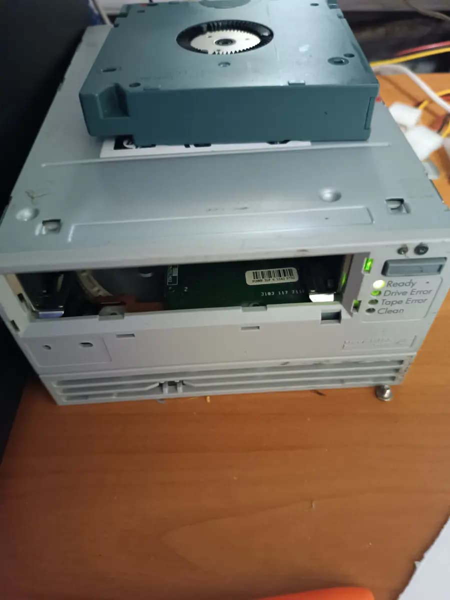 Фото к отзыву на Адаптер Qlogic QLE2560, 8Gb FC