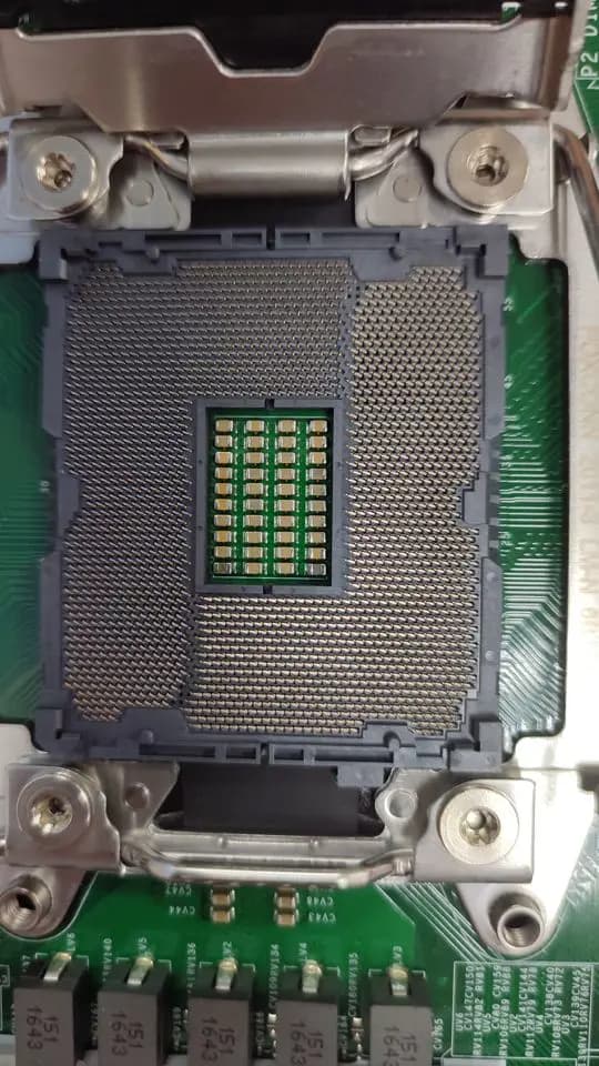 Фото к отзыву на Материнская плата Supermicro X10DRI <C612> Dual LGA 2011v3