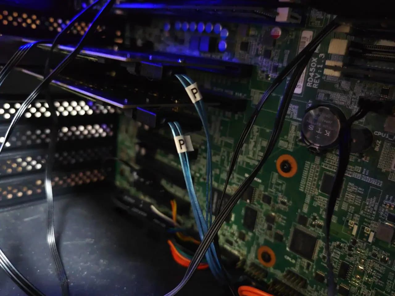 Фото к отзыву на Кабель MiniSas SFF-8087 → 4 SATA, 50 см