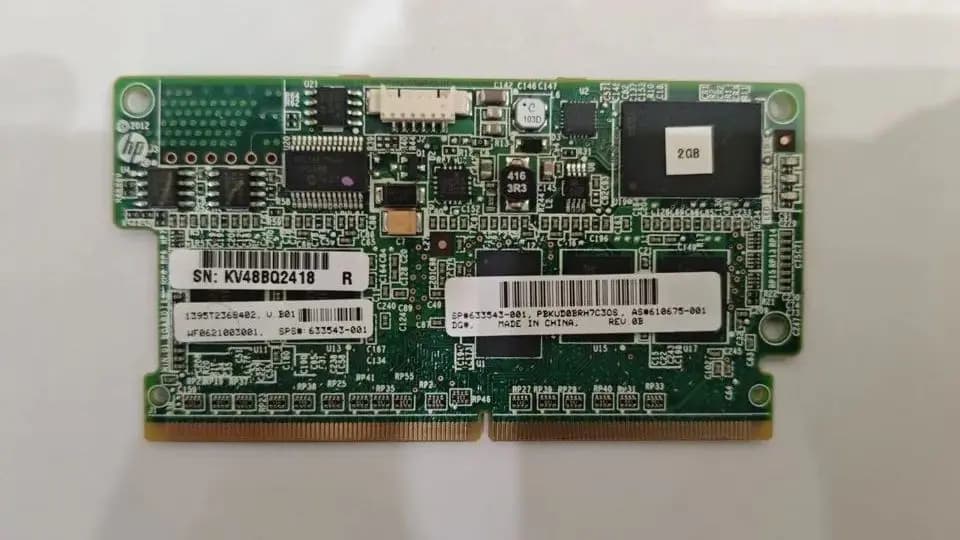 Фото к отзыву на Кеш память HP 633543-001, 2Gb (P420 P822)